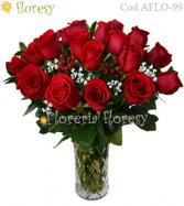 Más información de Florero con 24 rosas